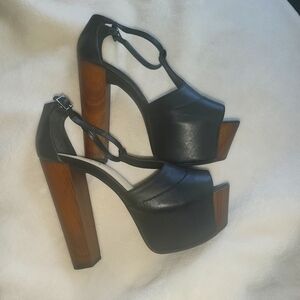 Jessica Simpson Dany Platform Sandal